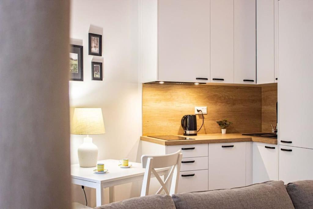 Nowoczesne W сentrum Leilighet Warszawa